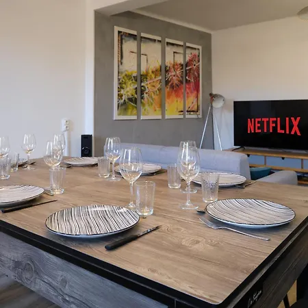 Magnifique*t4*centre Ville*wifi*billard*netflix*